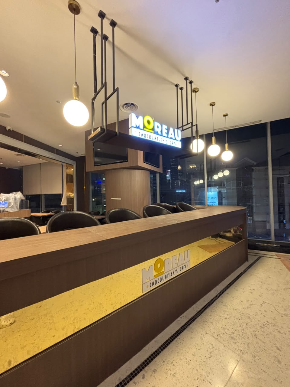 CAFE, SENAYAN